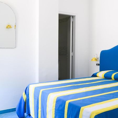 Bed and Breakfast Parco Augusto Capri Esterno foto