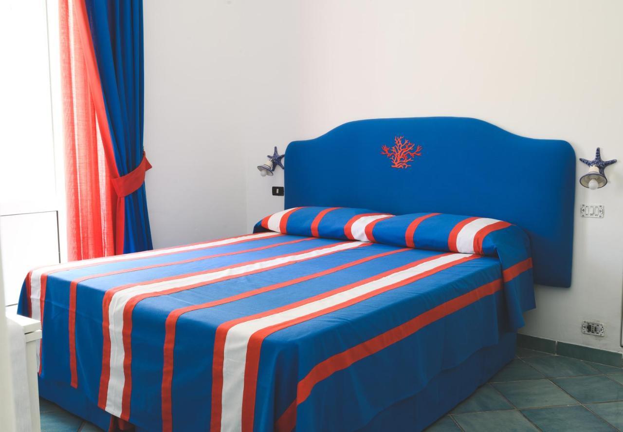 Bed and Breakfast Parco Augusto Capri Esterno foto