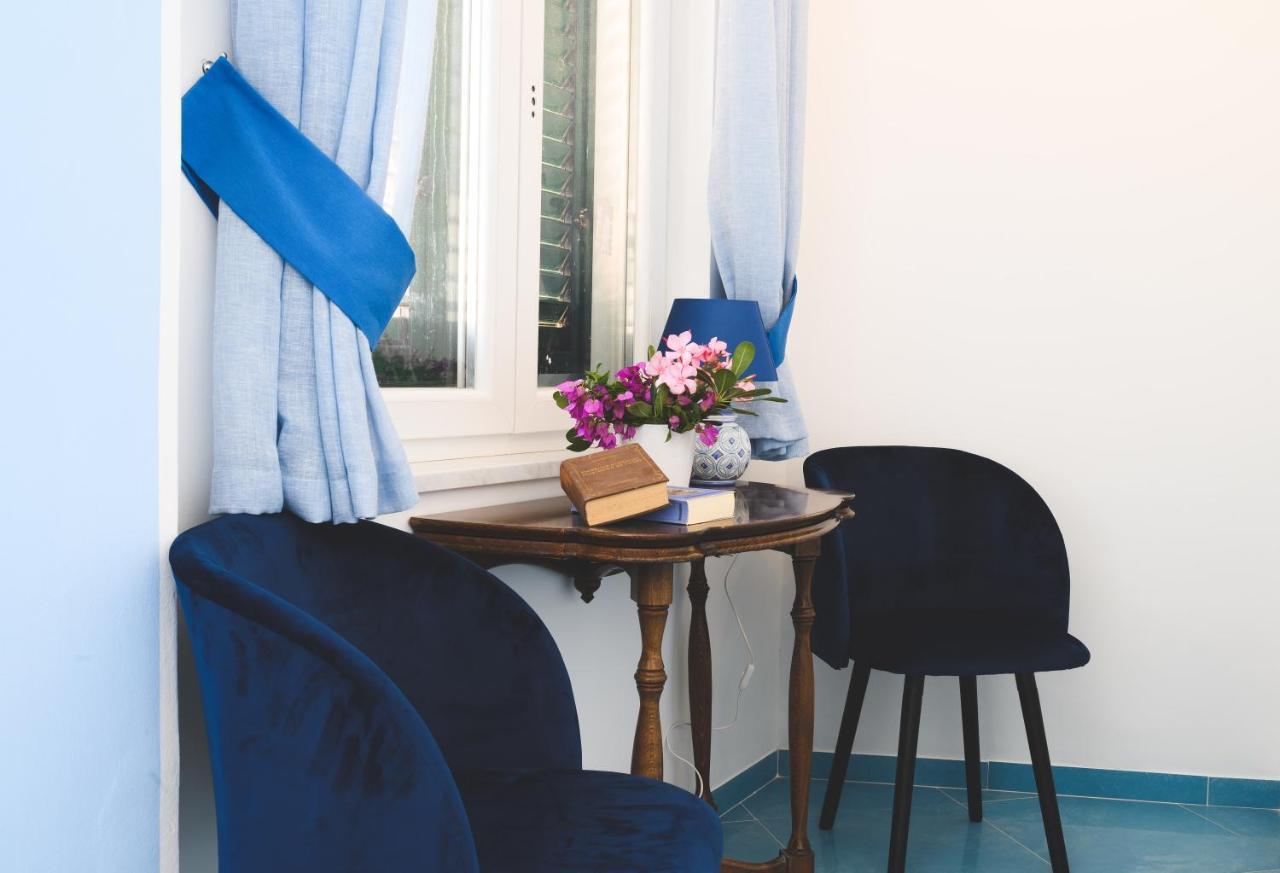Bed and Breakfast Parco Augusto Capri Esterno foto