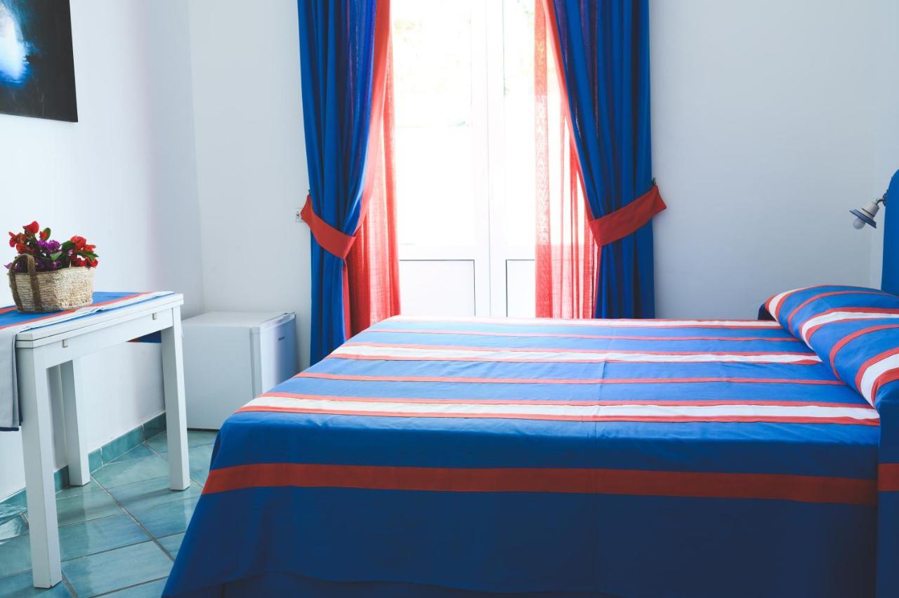 Bed and Breakfast Parco Augusto Capri Esterno foto