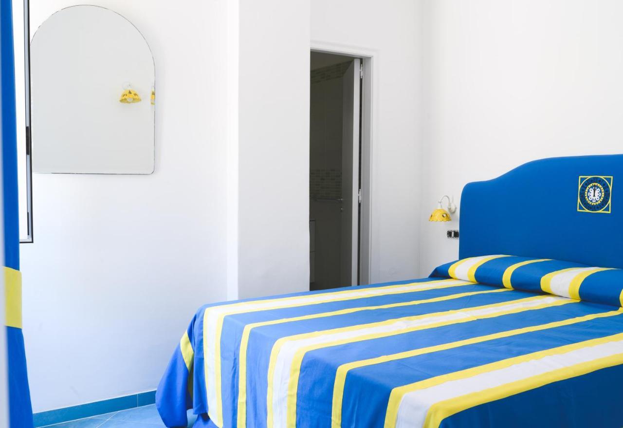 Bed and Breakfast Parco Augusto Capri Esterno foto