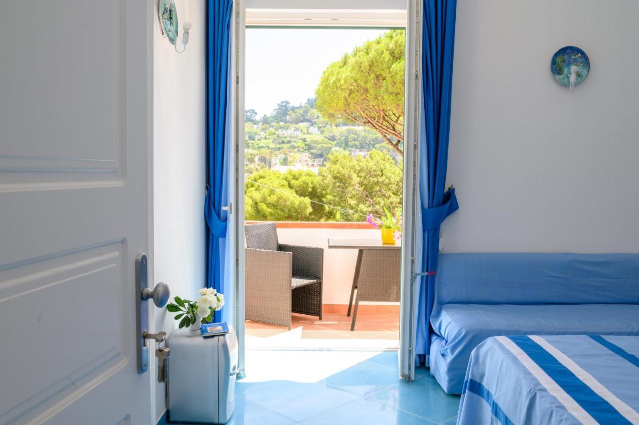 Bed and Breakfast Parco Augusto Capri Esterno foto